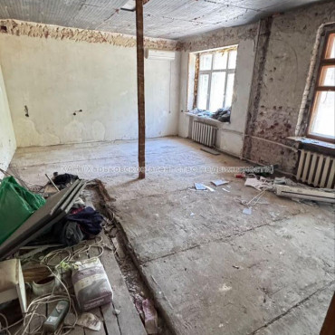 Продам квартиру, Сумская ул. , 4  ком., 114 м², без ремонта 
