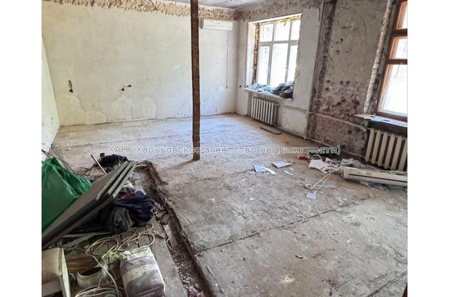Продам квартиру, Сумская ул. , 4  ком., 114 м², без ремонта 