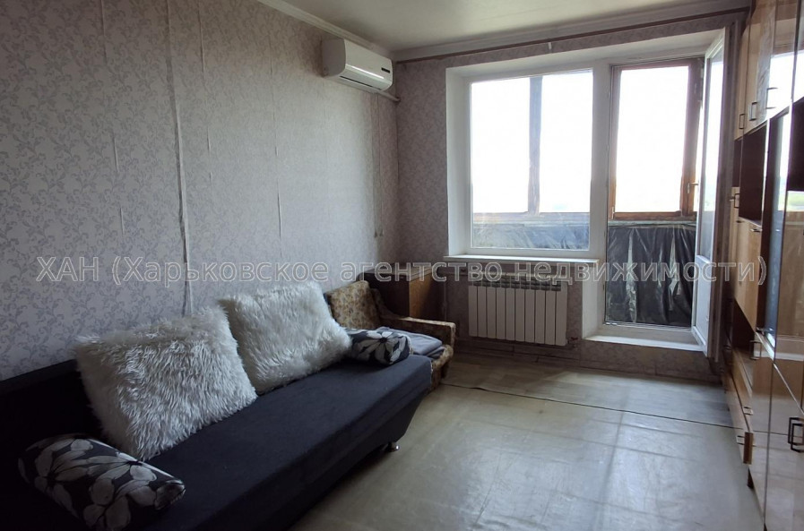 Продам квартиру, Валентиновская ул. , 35/81 , 2  ком., 46 м², частичный ремонт 