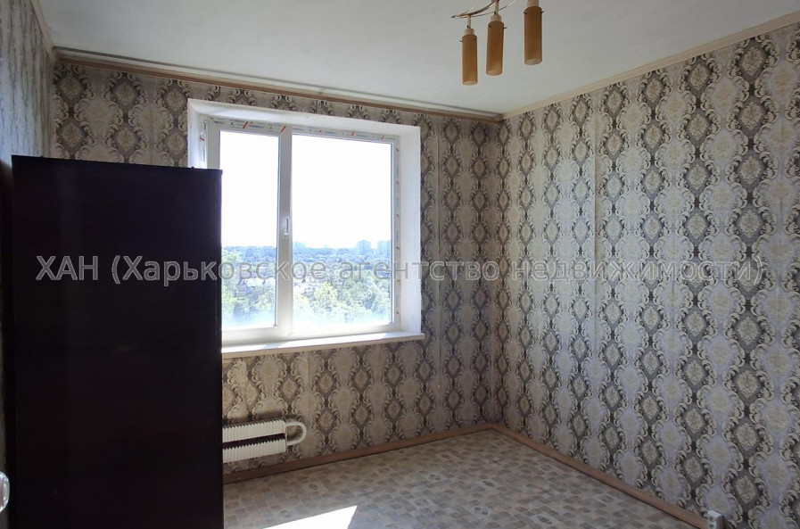 Продам квартиру, Валентиновская ул. , 35/81 , 2  ком., 46 м², частичный ремонт 