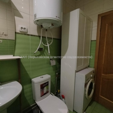 Продам квартиру, Домостроительная ул. , 7 , 2  ком., 79.20 м², капитальный ремонт 
