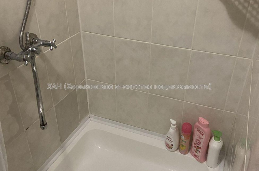 Продам квартиру, Мирослава Мисли ул. , 1 кім., 19 м², капитальный ремонт 