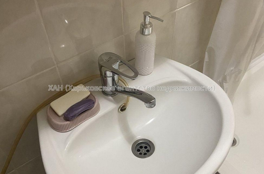 Продам квартиру, Мирослава Мисли ул. , 1 кім., 19 м², капитальный ремонт 