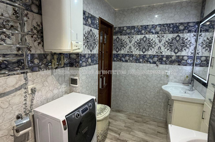 Продам квартиру, Барабашова академика ул. , 3 кім., 68 м², евроремонт 