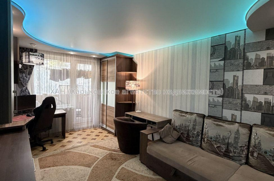 Продам квартиру, Барабашова академика ул. , 3 кім., 68 м², евроремонт 