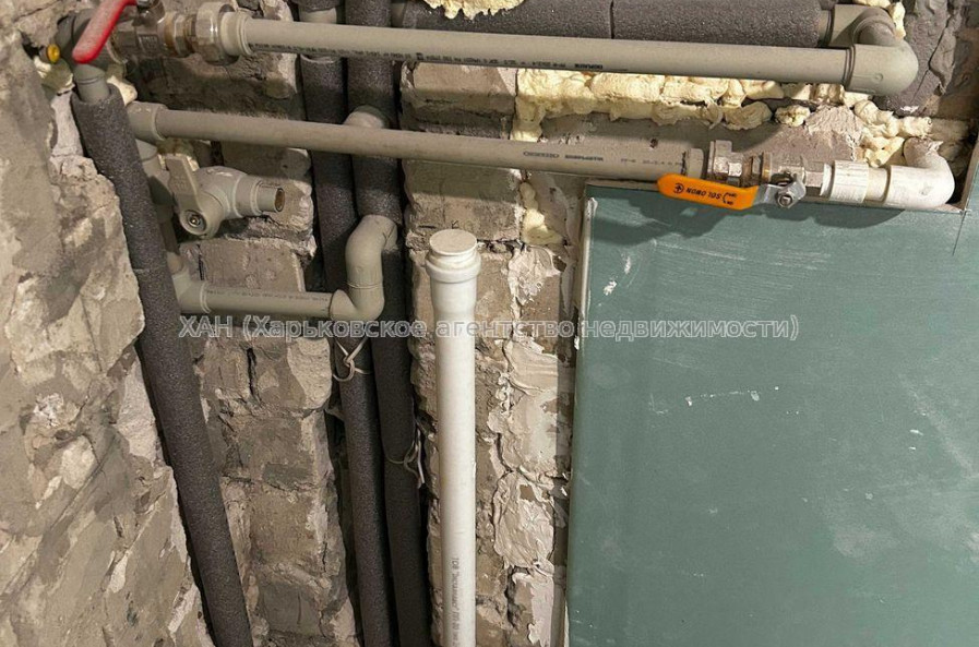 Продам квартиру, Богомольца ул. , 1 кім., 40 м², без отделочных работ 