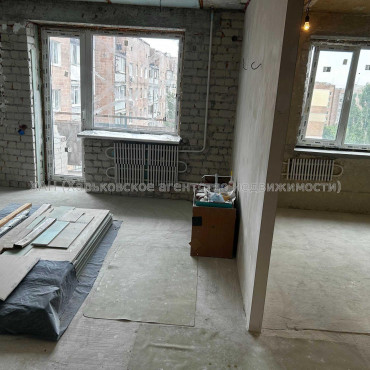 Продам квартиру, Богомольца ул. , 1 кім., 40 м², без отделочных работ 