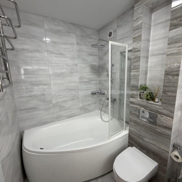 Продам квартиру, Лисаветинская ул. , 2 кім., 53 м², авторский дизайн 