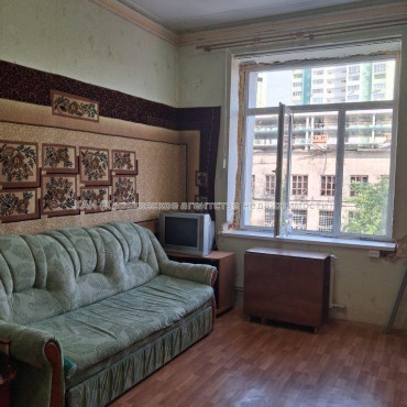 Продам квартиру, Ивановская ул. , 1 кім., 22 м², косметический ремонт 