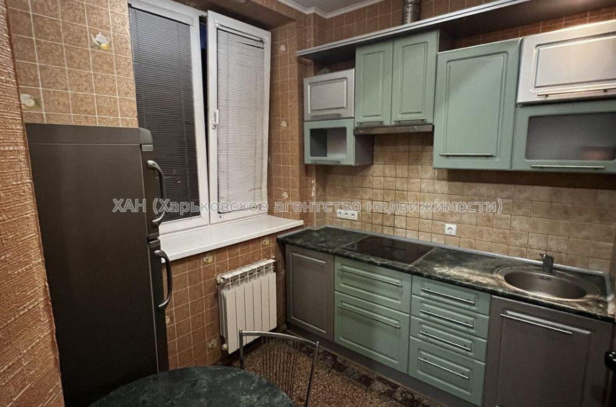 Продам квартиру, Черноморская ул. , 1  ком., 25 м², советский ремонт 