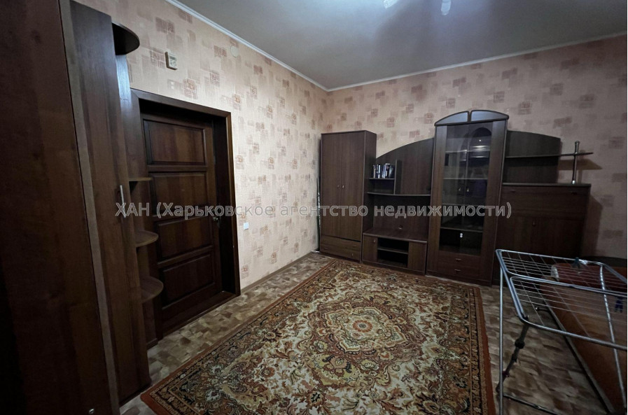 Продам квартиру, Черноморская ул. , 1  ком., 25 м², советский ремонт 