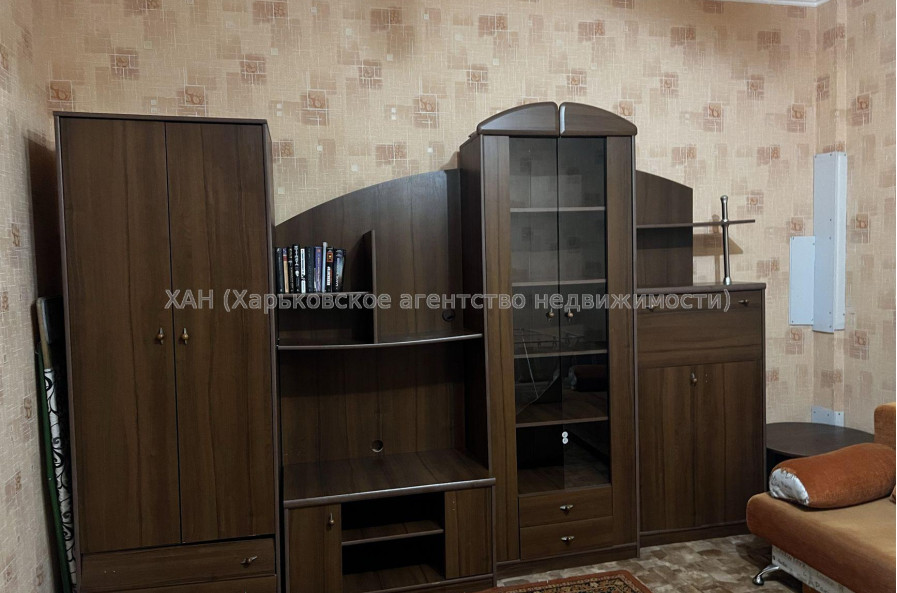 Продам квартиру, Черноморская ул. , 1  ком., 25 м², советский ремонт 