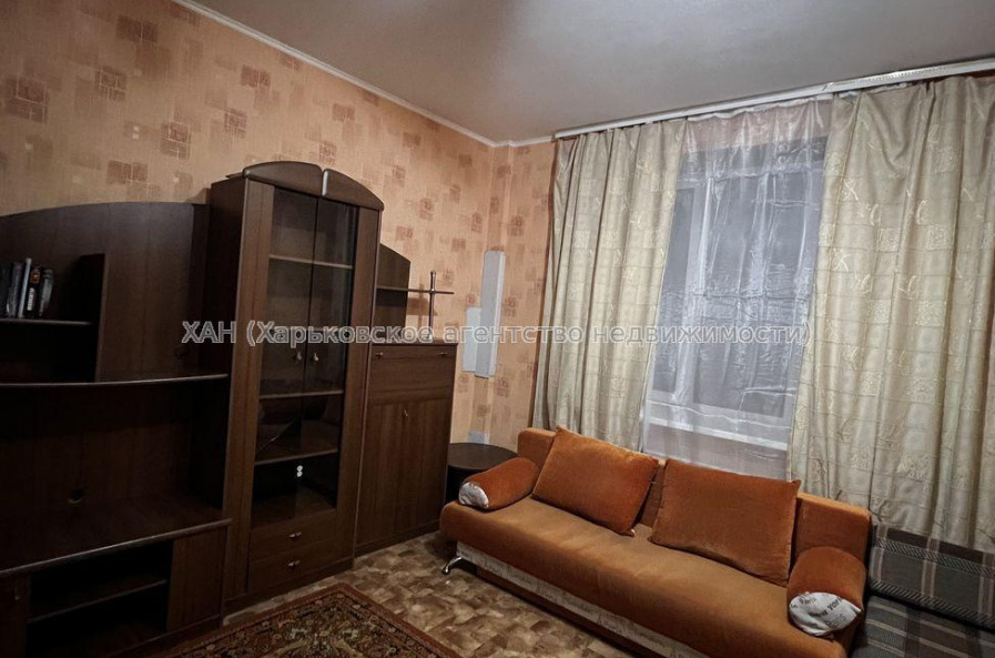Продам квартиру, Черноморская ул. , 1  ком., 25 м², советский ремонт 