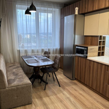 Продам квартиру, Мирная ул. , 1 кім., 43 м², авторский дизайн 