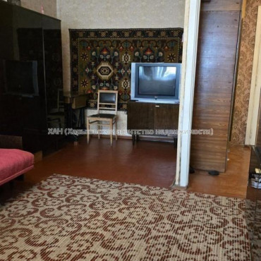 Продам квартиру, Матюшенко ул. , 1 кім., 35 м², советский ремонт 