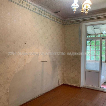 Продам квартиру, Волосна ул. , 3 кім., 73.80 м², частичный ремонт 