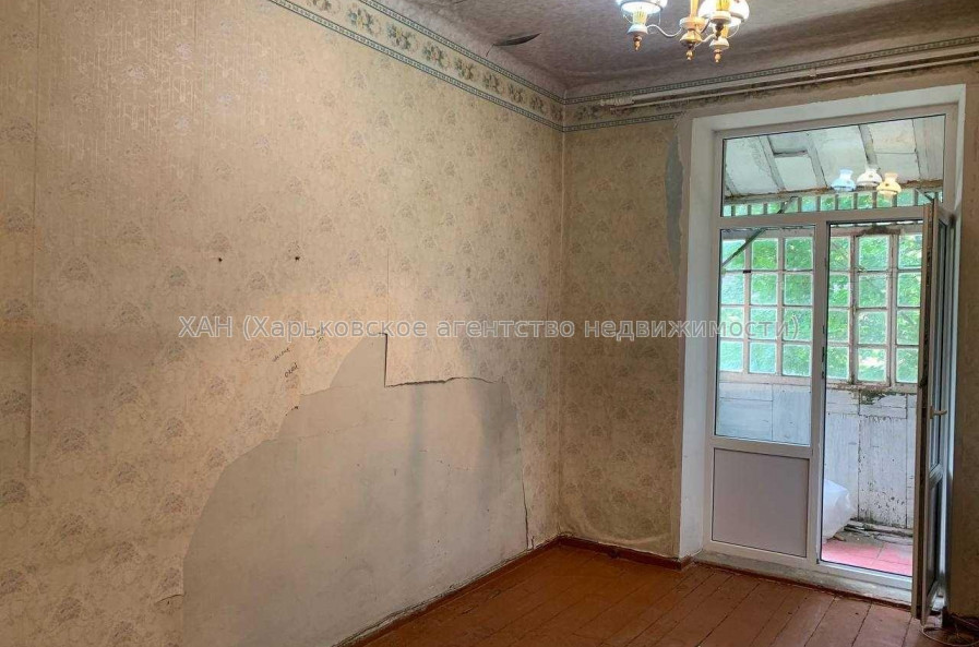 Продам квартиру, Волосна ул. , 3 кім., 73.80 м², частичный ремонт 