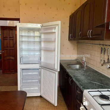 Продам квартиру, Волосна ул. , 3 кім., 73.80 м², частичный ремонт 