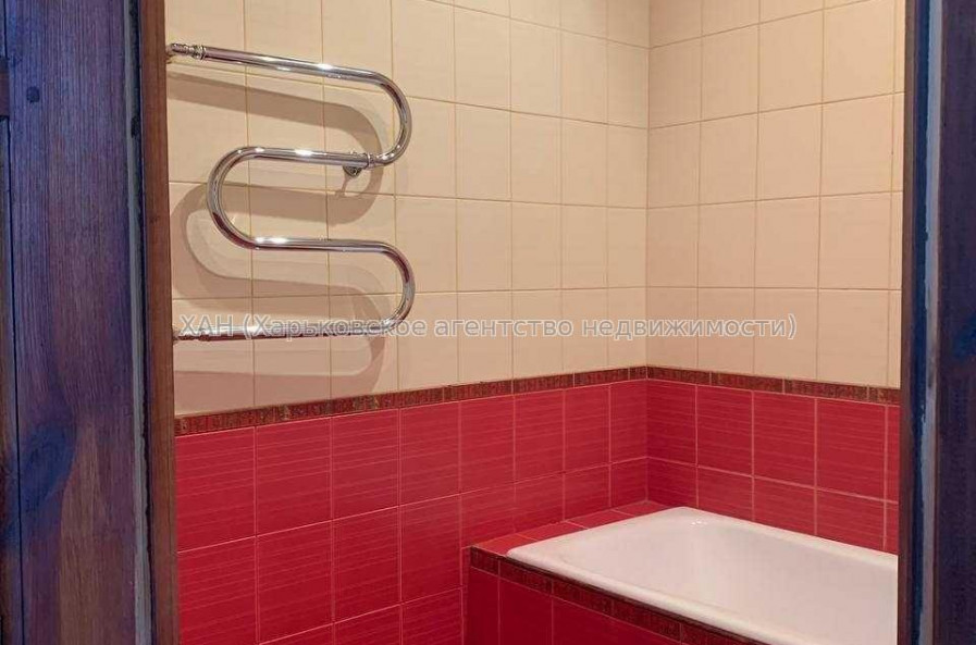 Продам квартиру, Волосна ул. , 3 кім., 73.80 м², частичный ремонт 