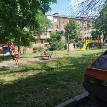 Продам квартиру, Морозова ул. , 2  ком., 39 м², без ремонта 