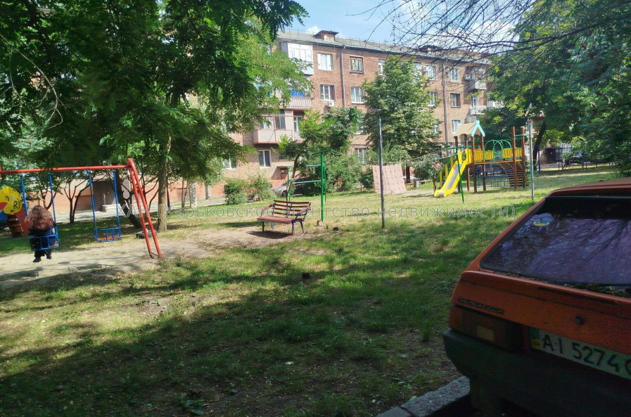 Продам квартиру, Морозова ул. , 2  ком., 39 м², без ремонта 