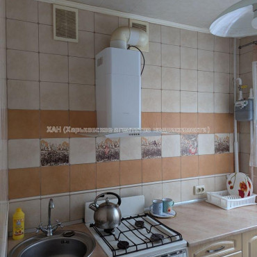 Продам квартиру, Бучмы ул. , 2 кім., 44 м², косметический ремонт 