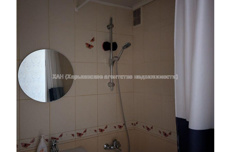 Продам квартиру, Бучмы ул. , 2 кім., 44 м², косметический ремонт 