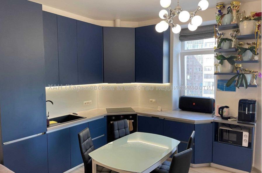 Продам квартиру, Профессорская ул. , 2  ком., 70 м², авторский дизайн 