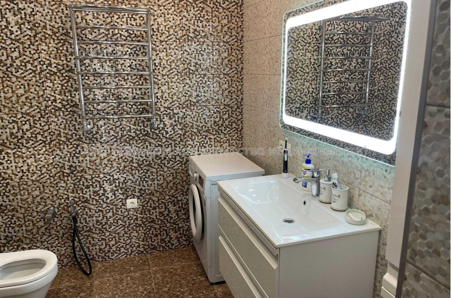 Продам квартиру, Профессорская ул. , 2  ком., 70 м², авторский дизайн 