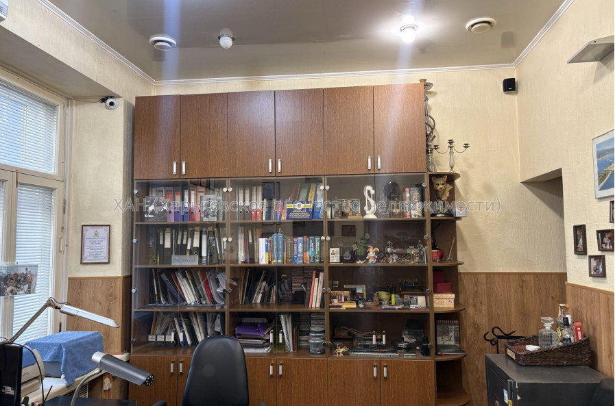 Продам квартиру, Алчевских ул. , 1  ком., 26 м², капитальный ремонт 