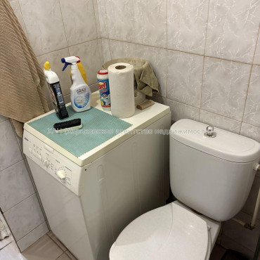 Продам квартиру, Алчевских ул. , 1  ком., 26 м², капитальный ремонт 