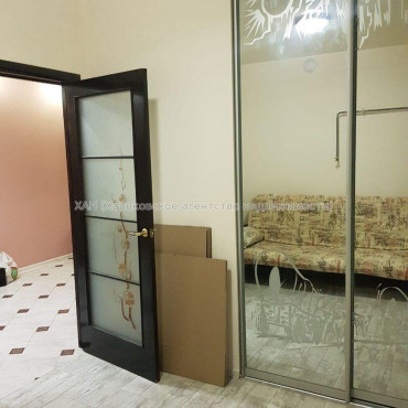 Продам квартиру, Роганская ул. , 2  ком., 35.90 м², евроремонт 