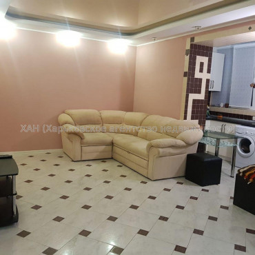 Продам квартиру, Роганская ул. , 2  ком., 35.90 м², евроремонт 
