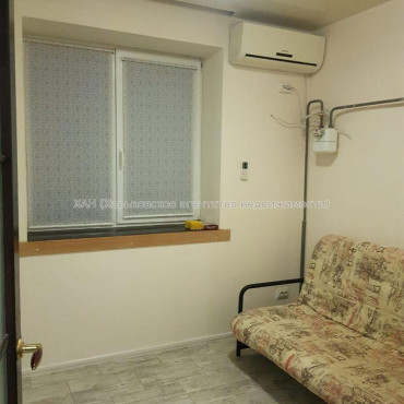 Продам квартиру, Роганская ул. , 2  ком., 35.90 м², евроремонт 
