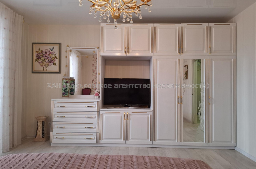 Сдам квартиру, Науки просп. , 2  ком., 55 м², капитальный ремонт 