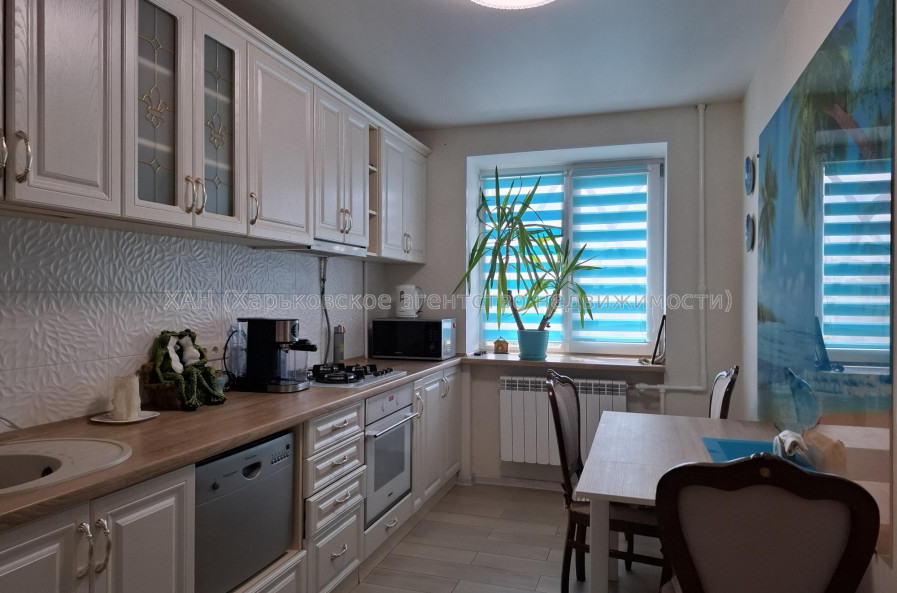 Сдам квартиру, Науки просп. , 2  ком., 55 м², капитальный ремонт 
