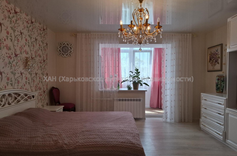 Сдам квартиру, Науки просп. , 2  ком., 55 м², капитальный ремонт 