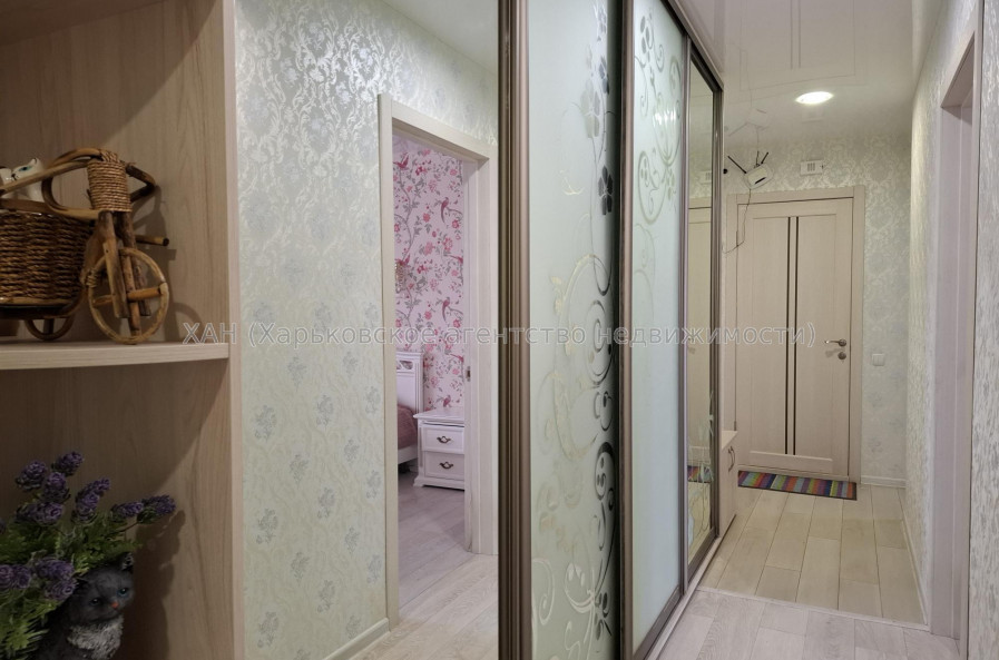 Сдам квартиру, Науки просп. , 2  ком., 55 м², капитальный ремонт 