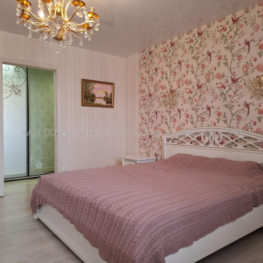 Сдам квартиру, Науки просп. , 2  ком., 55 м², капитальный ремонт 