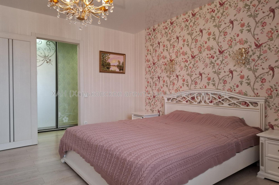 Сдам квартиру, Науки просп. , 2  ком., 55 м², капитальный ремонт 