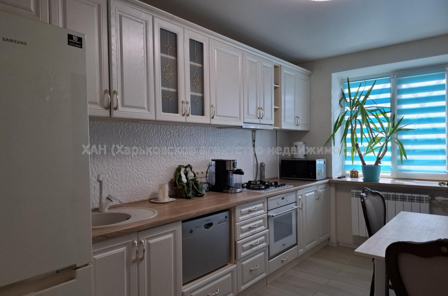Сдам квартиру, Науки просп. , 2  ком., 55 м², капитальный ремонт 