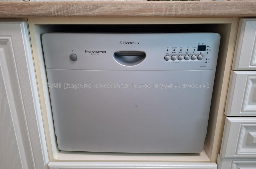 Сдам квартиру, Науки просп. , 2  ком., 55 м², капитальный ремонт 