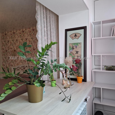 Сдам квартиру, Науки просп. , 2  ком., 55 м², капитальный ремонт 