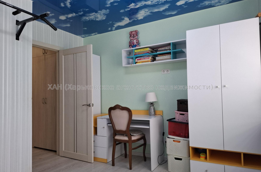 Сдам квартиру, Науки просп. , 2  ком., 55 м², капитальный ремонт 