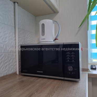 Сдам квартиру, Науки просп. , 2  ком., 55 м², капитальный ремонт 