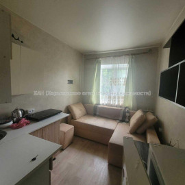 Продам квартиру, Немышлянская ул. , 1 кім., 20 м², косметический ремонт