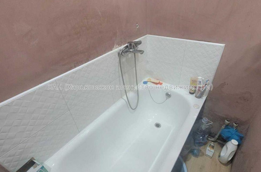 Продам квартиру, Немышлянская ул. , 1 кім., 20 м², косметический ремонт 