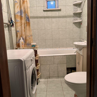 Продам квартиру, Кузнечная ул. , 3  ком., 51 м², капитальный ремонт 