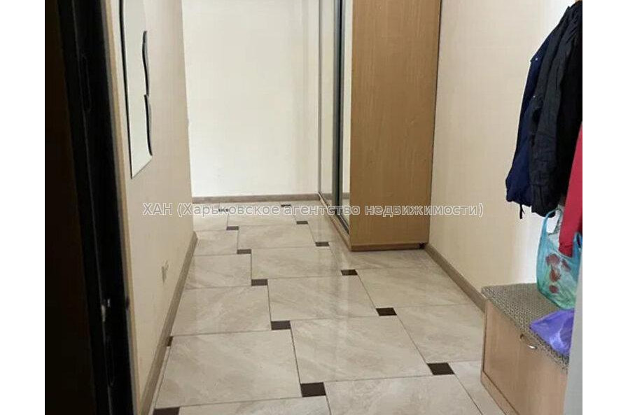 Продам квартиру, Ньютона ул. , 1  ком., 46 м², капитальный ремонт 