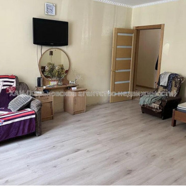 Продам квартиру, Ньютона ул. , 1  ком., 46 м², капитальный ремонт 